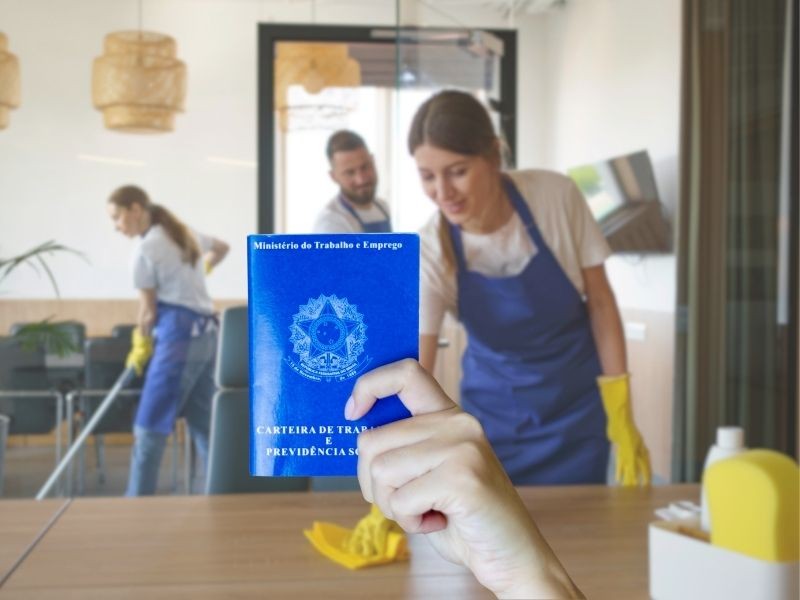 Empregada doméstica sem carteira assinada: quais são seus direitos na prática?