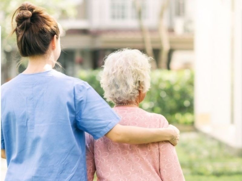 Advogado trabalhista especializado em causas de cuidador de idosos: Como garantir seus direitos trabalhistas